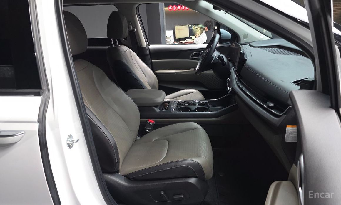 2024 Kia Carnival IV Рестайлинг HEV 9seater Nobless с пробегом 78 030 км