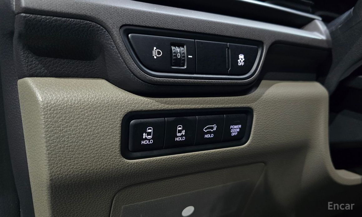 2025 Kia Carnival IV Рестайлинг HEV 9seater Nobless с пробегом 43 175 км