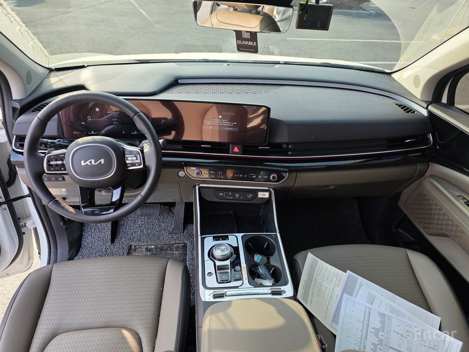 2024 Kia Carnival IV Рестайлинг HEV 9seater Signature с пробегом 4 941 км
