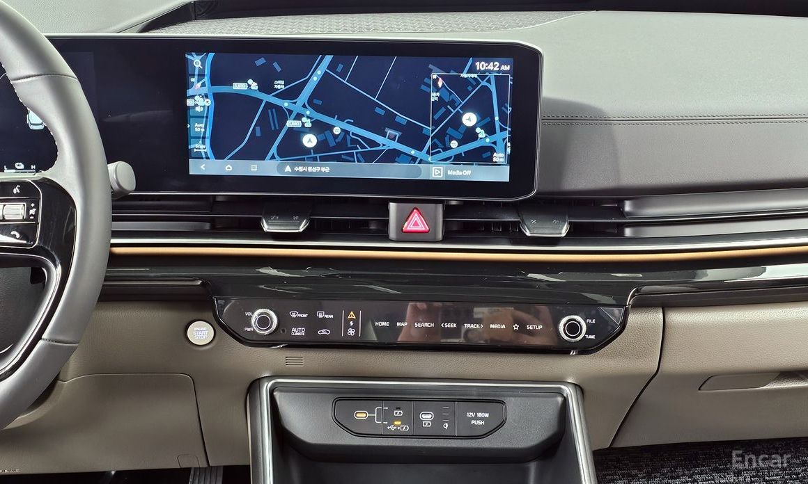 2025 Kia Carnival IV Рестайлинг HEV 9seater Gravity с пробегом 10 452 км