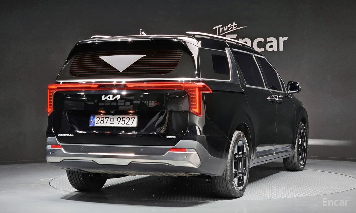 2024 Kia Carnival IV Рестайлинг HEV 9seater Nobless с пробегом 31 539 км