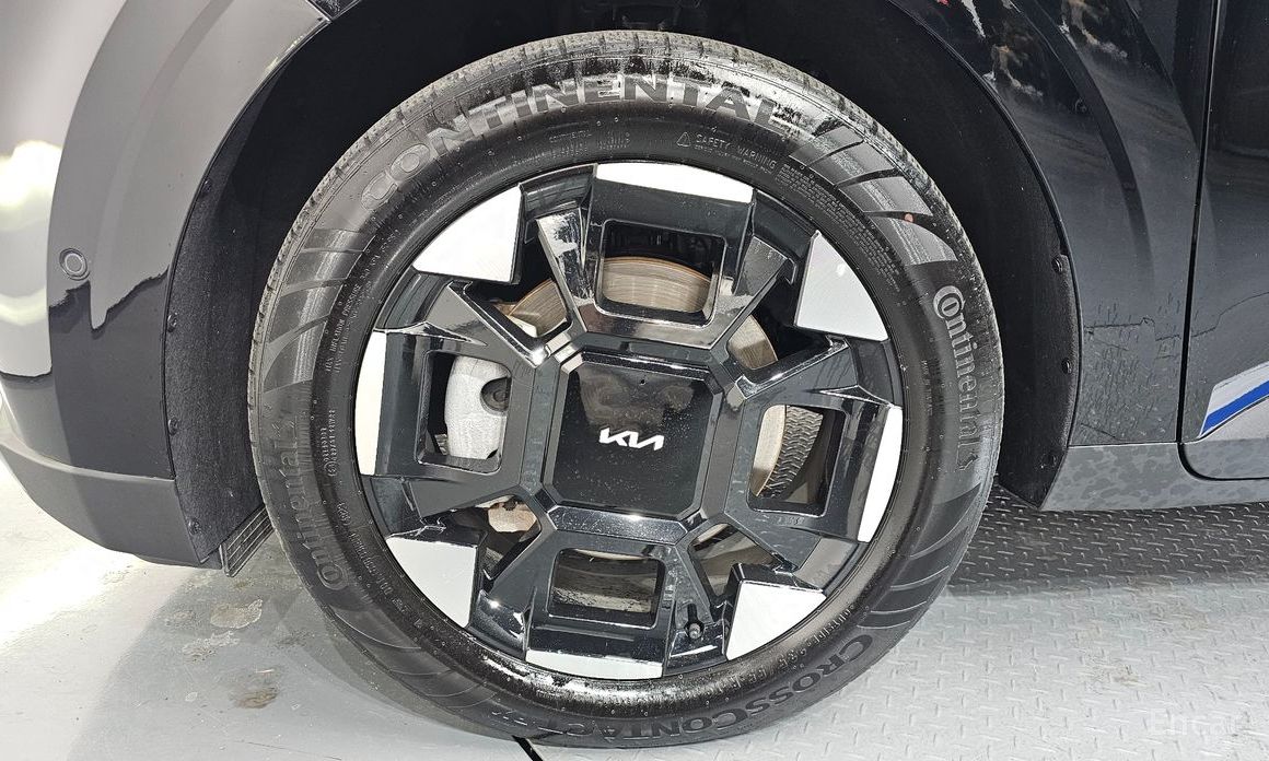 2024 Kia Carnival IV Рестайлинг HEV 9seater Signature с пробегом 29 863 км