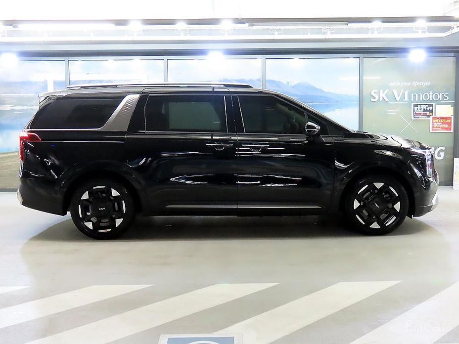 2024 Kia Carnival IV Рестайлинг HEV 9seater Signature с пробегом 85 355 км