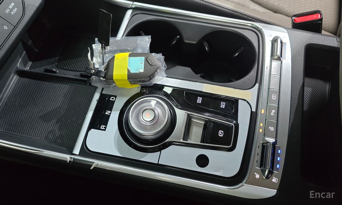 2024 Kia Carnival IV Рестайлинг HEV 9seater Nobless с пробегом 20 898 км