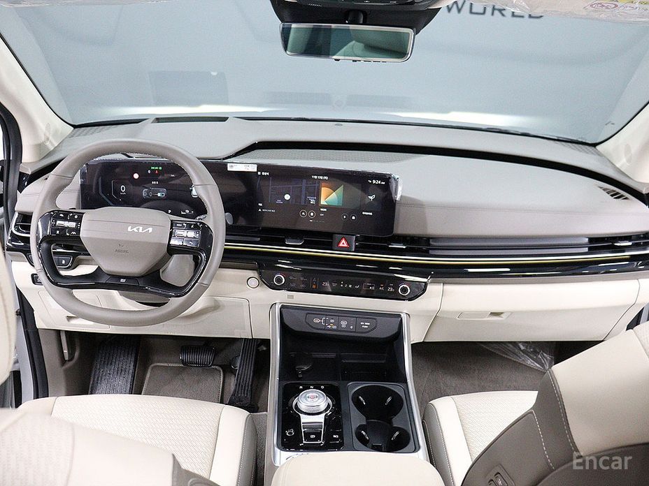2025 Kia Carnival IV Рестайлинг HEV 9seater Gravity с пробегом 6 246 км