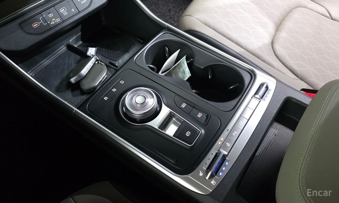 2023 Kia Carnival IV Рестайлинг HEV 9 seater Prestige с пробегом 56 639 км