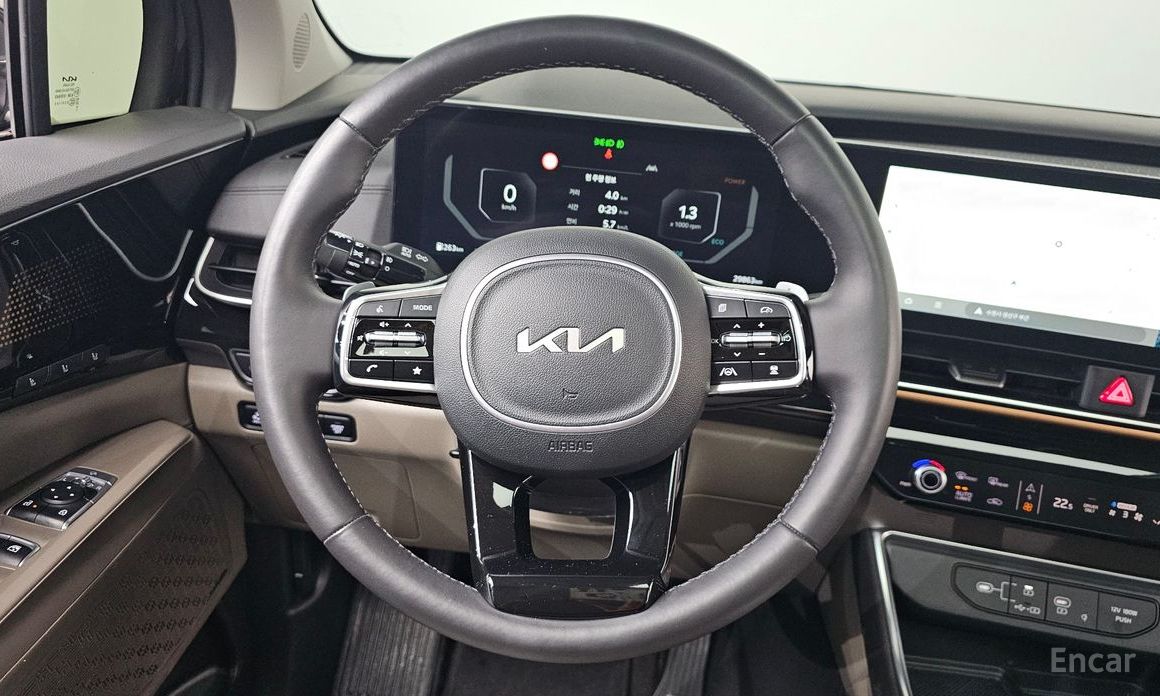 2024 Kia Carnival IV Рестайлинг HEV 9seater Signature с пробегом 29 863 км