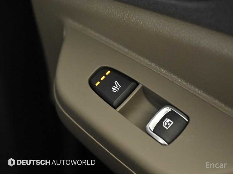 2025 Kia Carnival IV Рестайлинг HEV 9seater Nobless с пробегом 10 000 км