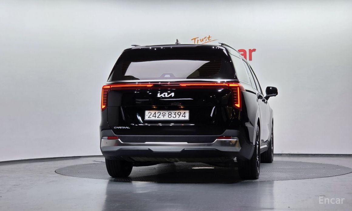 2024 Kia Carnival IV Рестайлинг Gasoline 9-Seater Noblesse с пробегом 11 838 км