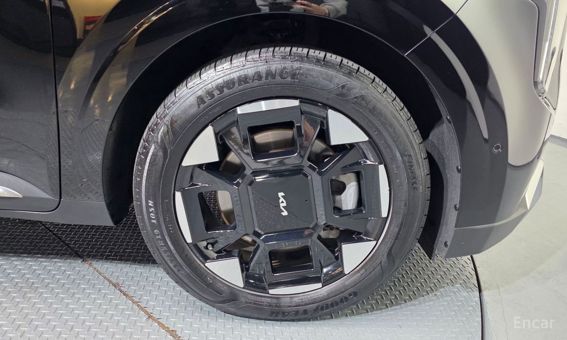 2024 Kia Carnival IV Рестайлинг Gasoline 9-Seater Noblesse с пробегом 11 838 км