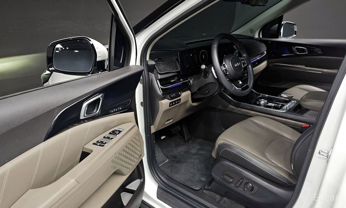2024 Kia Carnival IV Рестайлинг Gasoline 9-Seater Signature с пробегом 41 281 км