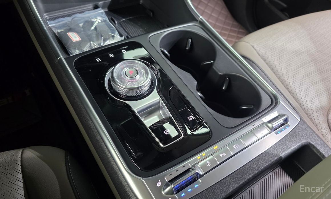 2024 Kia Carnival IV Рестайлинг Gasoline 9-Seater Noblesse с пробегом 11 838 км