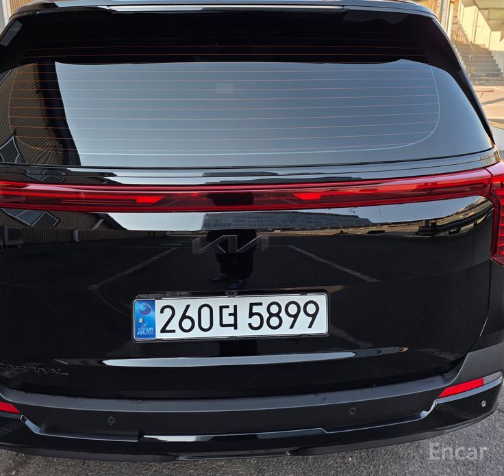 2025 Kia Carnival IV Рестайлинг Gasoline 9-Seater Signature с пробегом 2 979 км