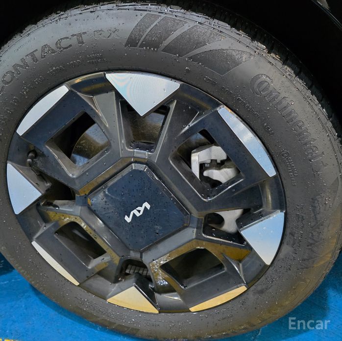 2025 Kia Carnival IV Рестайлинг Gasoline 9-Seater Signature с пробегом 2 979 км