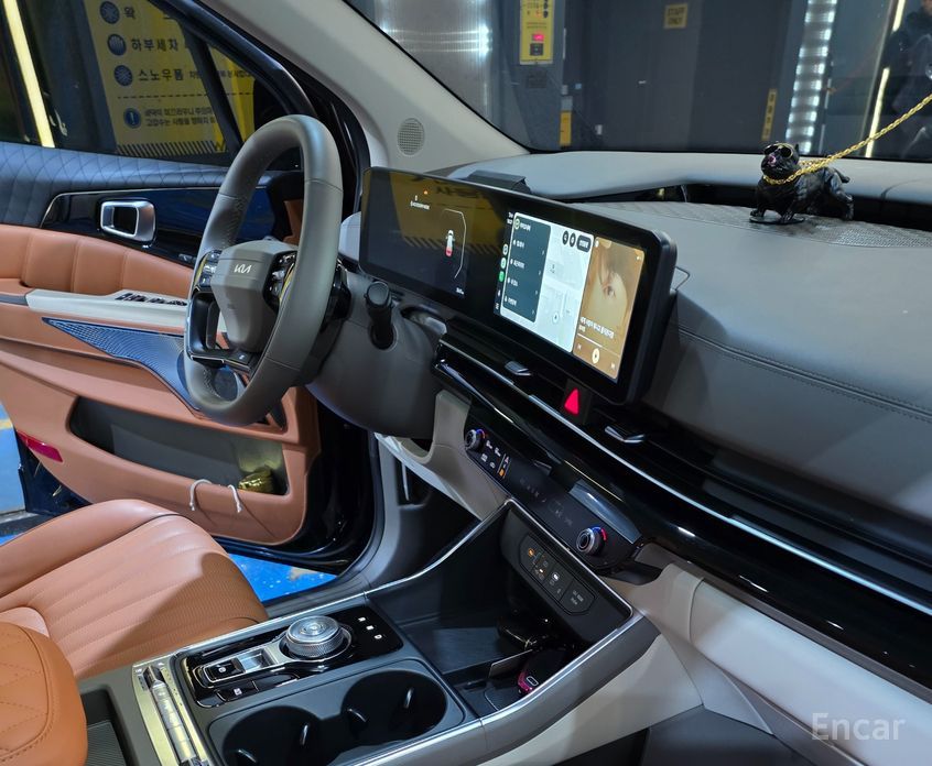 2025 Kia Carnival IV Рестайлинг Gasoline 9-Seater Signature с пробегом 2 979 км