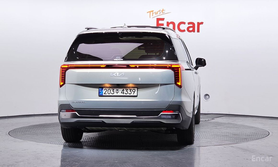 2024 Kia Carnival IV Рестайлинг Gasoline 9-Seater Signature с пробегом 8 678 км