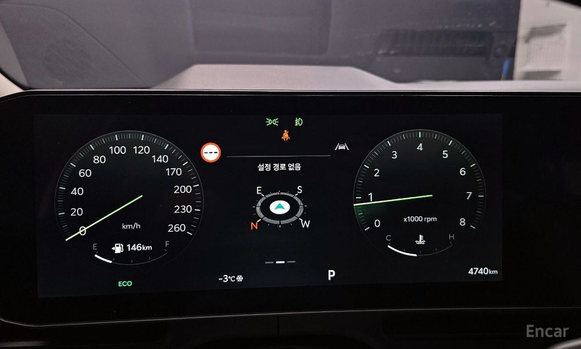 2025 Kia Carnival IV Рестайлинг Gasoline 9-Seater Signature с пробегом 4 740 км