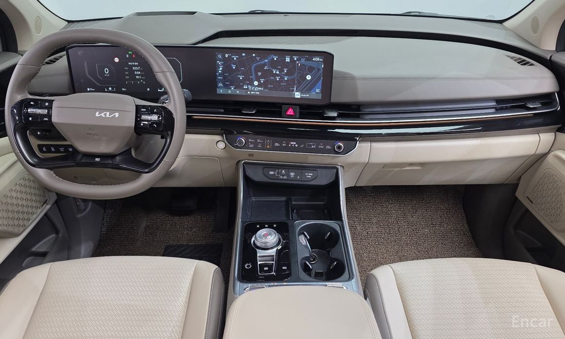 2025 Kia Carnival IV Рестайлинг Gasoline 9-Seater Gravity с пробегом 11 118 км