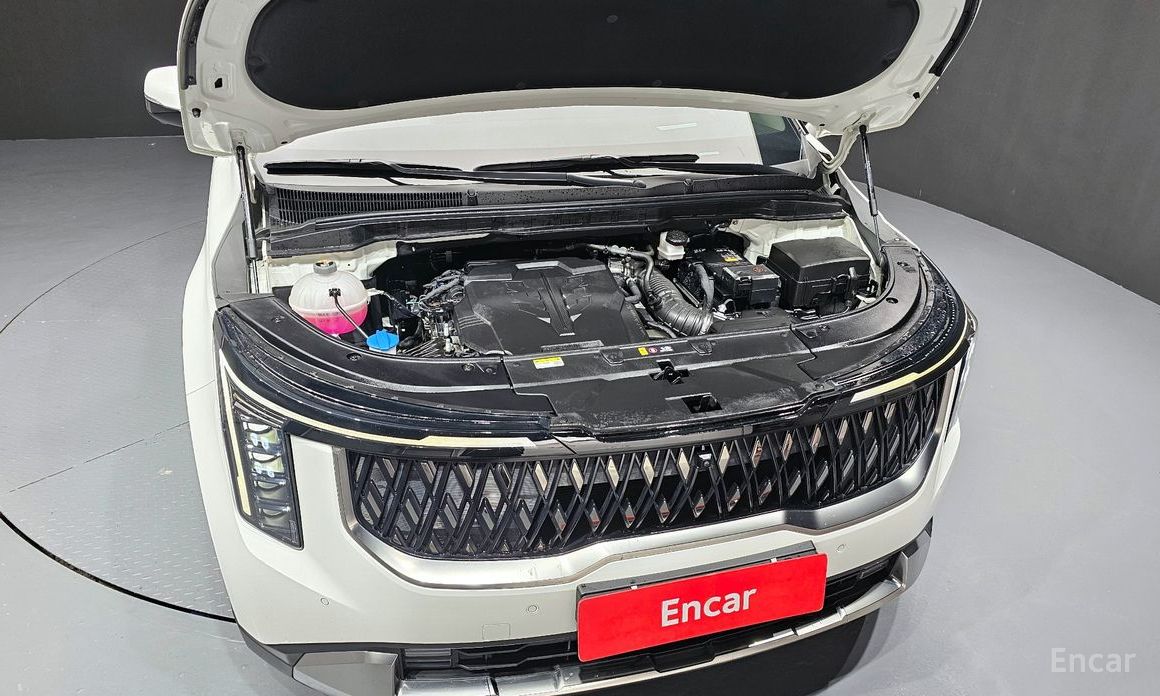 2023 Kia Carnival IV Рестайлинг Gasoline 9-Seater Signature с пробегом 30 675 км