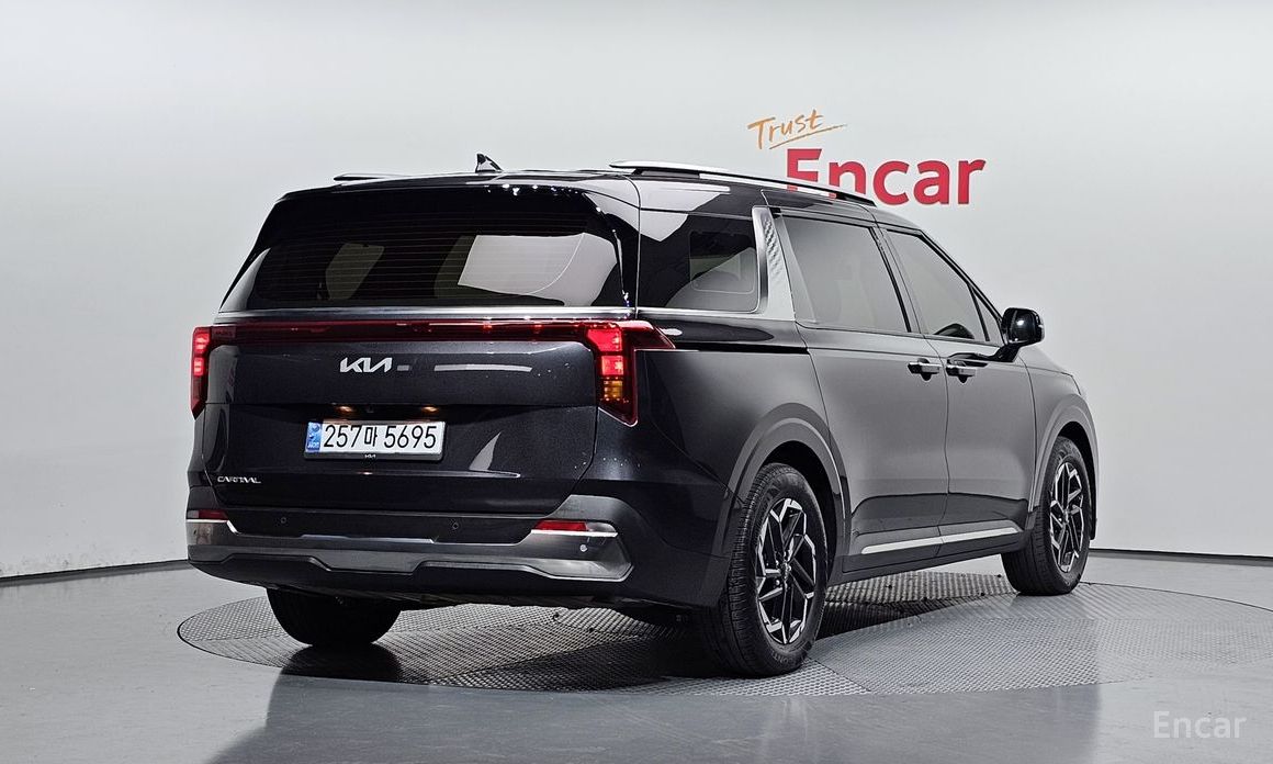2024 Kia Carnival IV Рестайлинг Gasoline 9-Seater Noblesse с пробегом 12 552 км