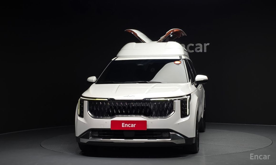 2023 Kia Carnival IV Рестайлинг Gasoline 9-Seater Signature с пробегом 24 018 км