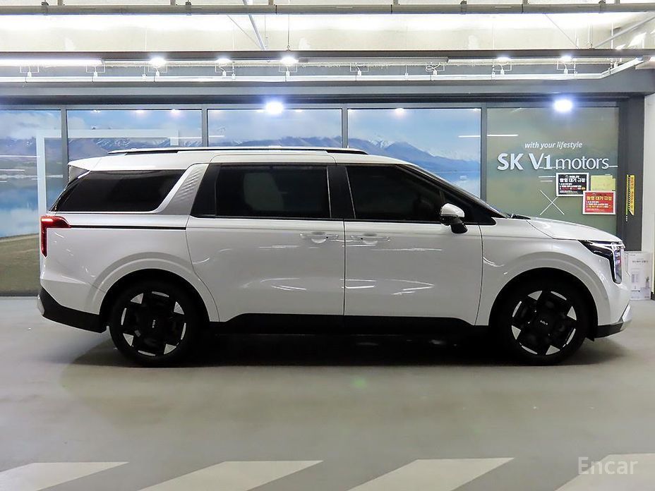 2024 Kia Carnival IV Рестайлинг Gasoline 9-Seater Prestige с пробегом 11 000 км
