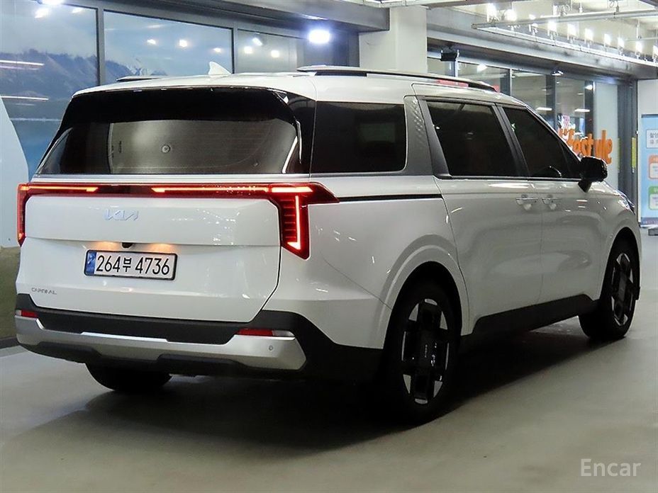 2024 Kia Carnival IV Рестайлинг Gasoline 9-Seater Prestige с пробегом 11 000 км