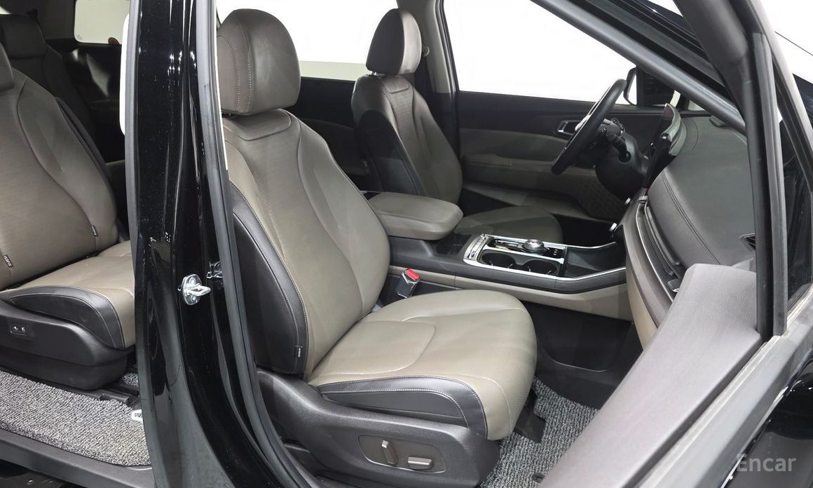 2024 Kia Carnival IV Рестайлинг Gasoline 9-Seater Noblesse с пробегом 16 659 км