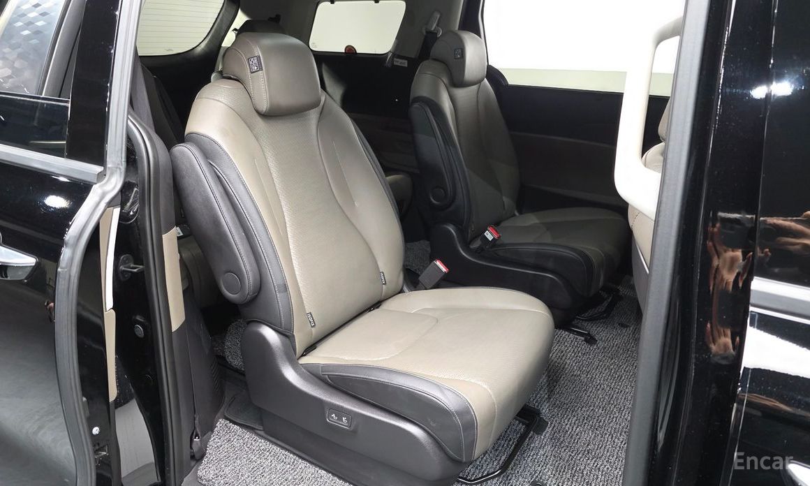 2024 Kia Carnival IV Рестайлинг Gasoline 9-Seater Noblesse с пробегом 16 659 км