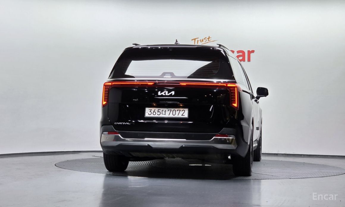 2024 Kia Carnival IV Рестайлинг Gasoline 9-Seater Signature с пробегом 43 853 км