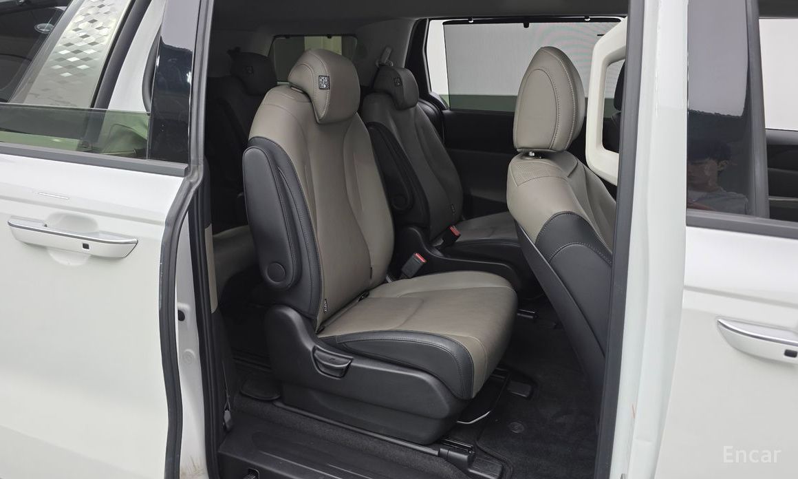 2024 Kia Carnival IV Рестайлинг Gasoline 9-Seater Noblesse с пробегом 23 132 км