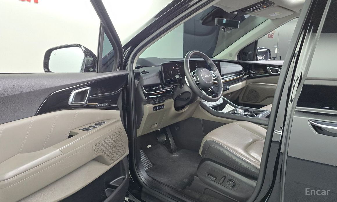 2024 Kia Carnival IV Рестайлинг Gasoline 9-Seater Signature с пробегом 43 853 км