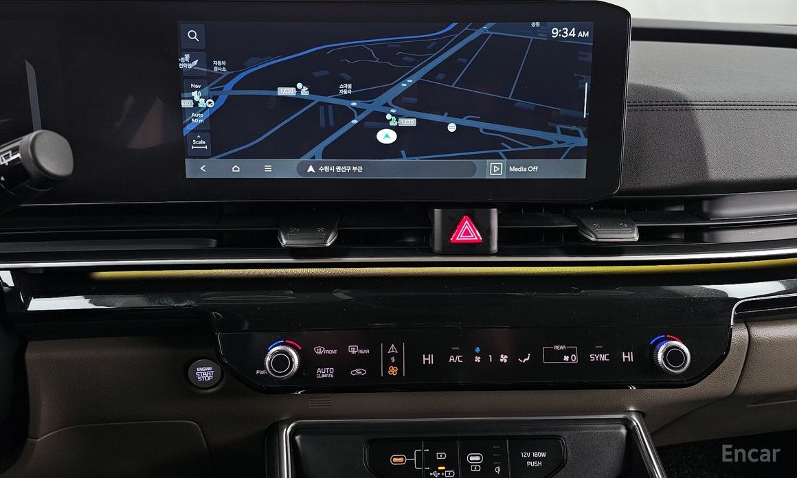 2024 Kia Carnival IV Рестайлинг Gasoline 9-Seater Signature с пробегом 24 977 км