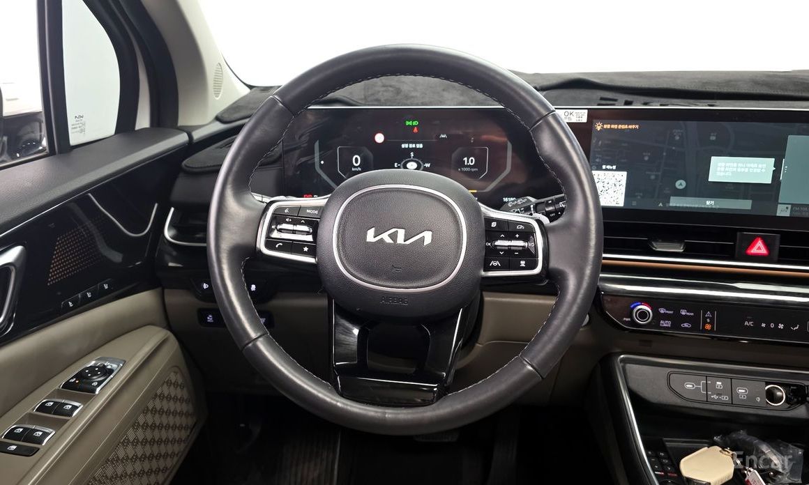 2024 Kia Carnival IV Рестайлинг Gasoline 9-Seater Signature с пробегом 16 180 км
