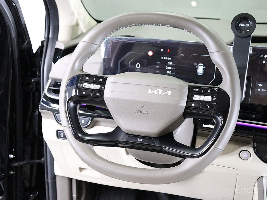 2025 Kia Carnival IV Рестайлинг Gasoline 9-Seater Gravity с пробегом 14 994 км