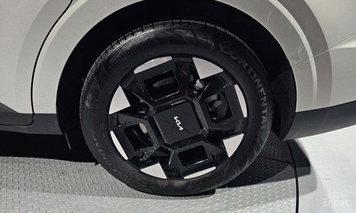 2025 Kia Carnival IV Рестайлинг Gasoline 9-Seater Signature с пробегом 8 622 км