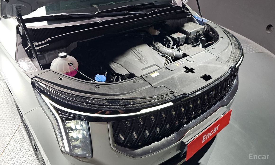 2025 Kia Carnival IV Рестайлинг Gasoline 9-Seater Signature с пробегом 8 622 км