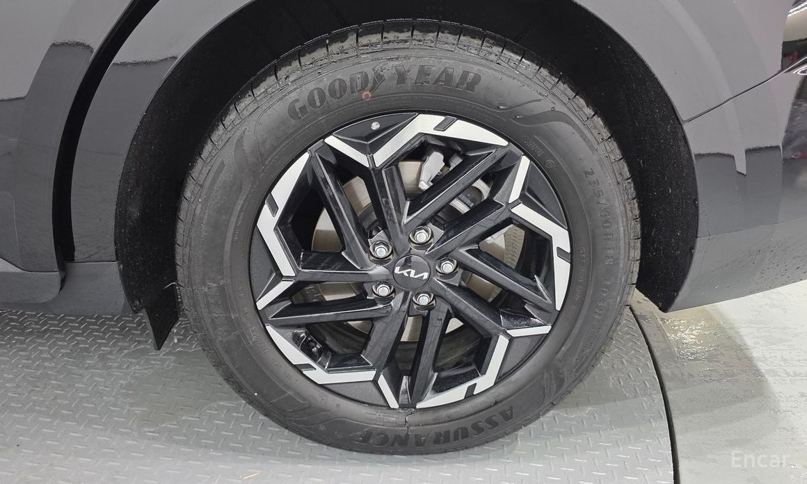 2025 Kia Carnival IV Рестайлинг Gasoline 9-Seater Noblesse с пробегом 8 525 км