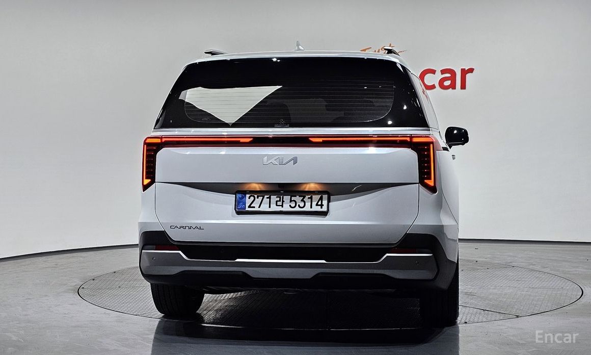 2025 Kia Carnival IV Рестайлинг Gasoline 9-Seater Prestige с пробегом 18 590 км