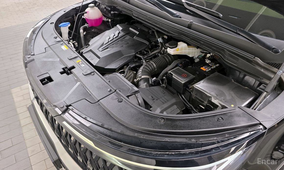 2024 Kia Carnival IV Рестайлинг Gasoline 9-Seater Signature с пробегом 16 362 км