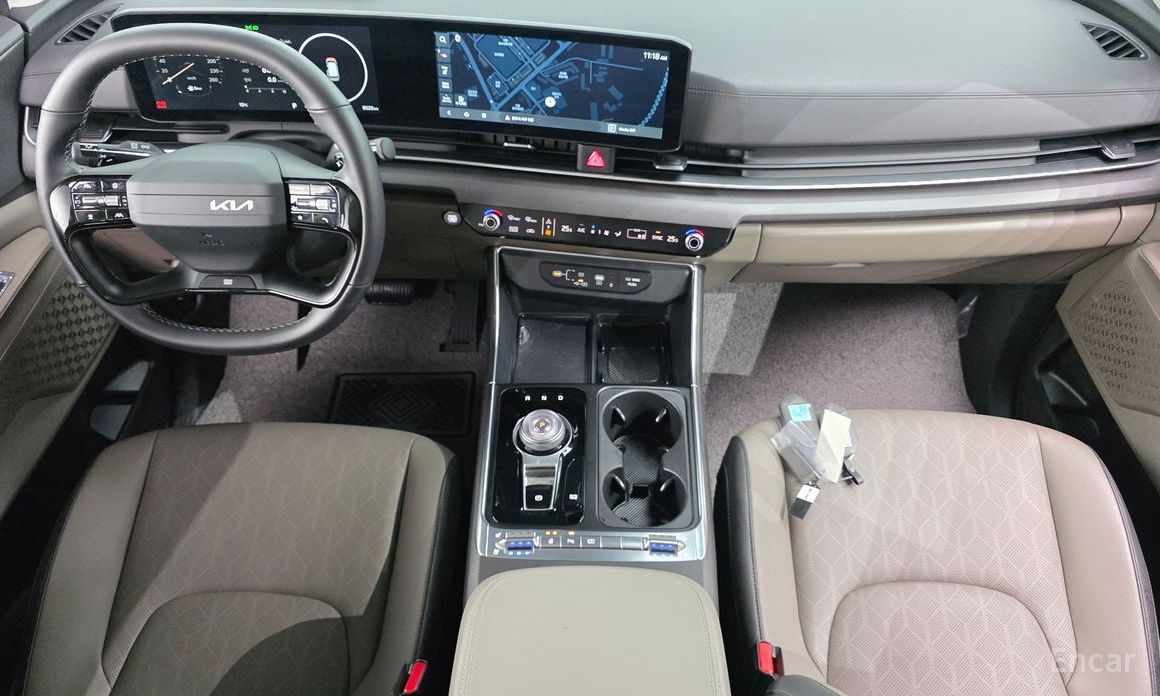2025 Kia Carnival IV Рестайлинг Gasoline 9-Seater Noblesse с пробегом 8 525 км