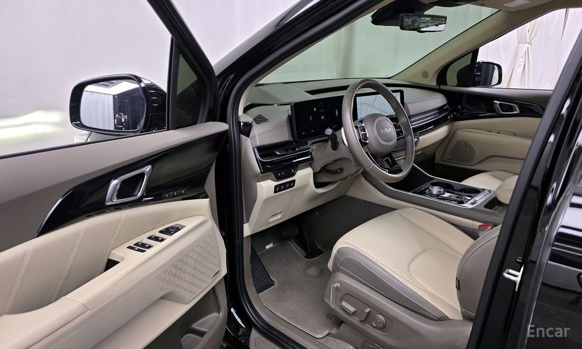 2024 Kia Carnival IV Рестайлинг Gasoline 9-Seater Signature с пробегом 16 362 км