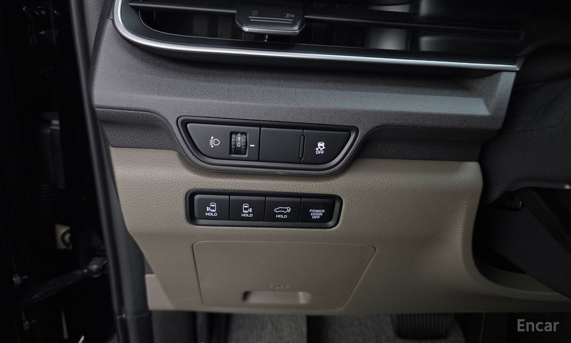 2025 Kia Carnival IV Рестайлинг Gasoline 9-Seater Noblesse с пробегом 8 525 км