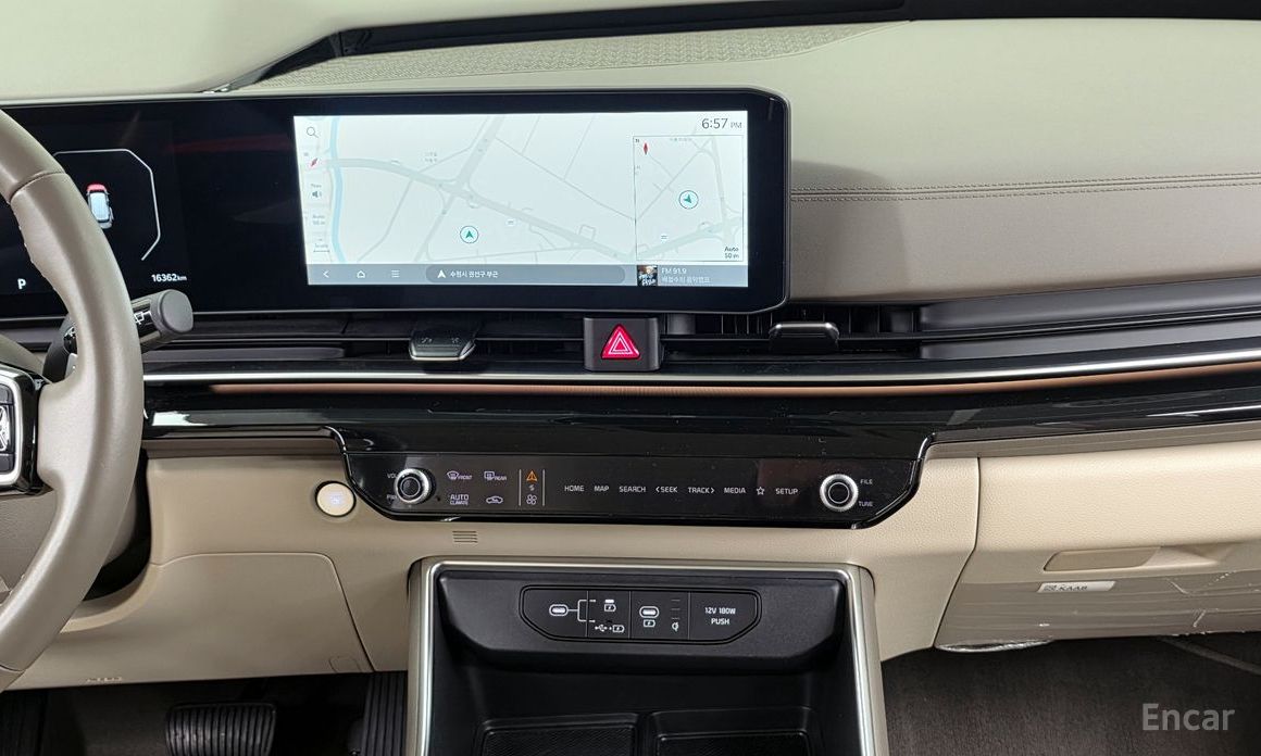 2024 Kia Carnival IV Рестайлинг Gasoline 9-Seater Signature с пробегом 16 362 км