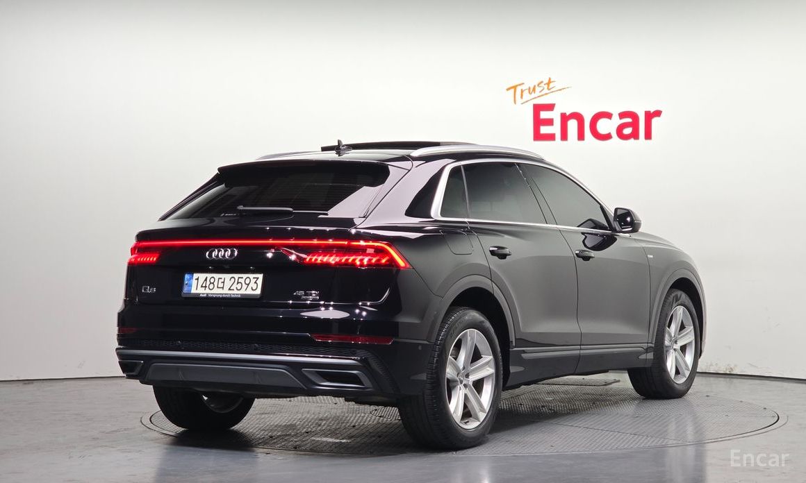2021 Audi Q8 I (4M) 45 TDI Quattro Premium с пробегом 132 951 км