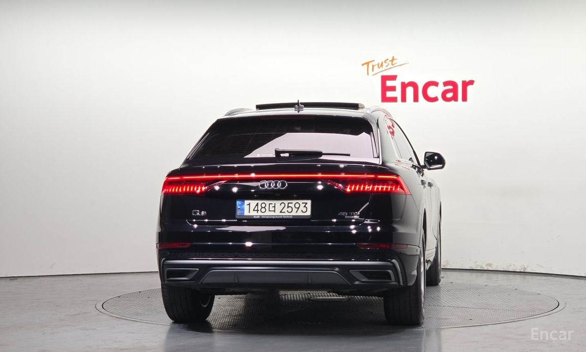 2021 Audi Q8 I (4M) 45 TDI Quattro Premium с пробегом 132 951 км