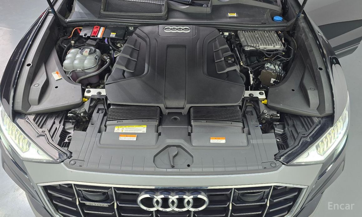 2021 Audi Q8 I (4M) 45 TDI Quattro Premium с пробегом 132 951 км