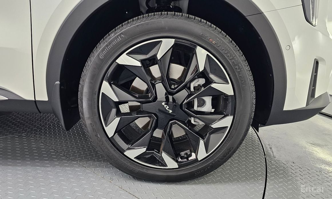 2025 Kia Sorento IV Рестайлинг Gasoline 2.5T 2WD Signature с пробегом 3 029 км