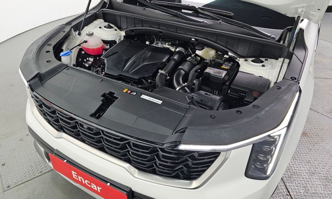 2024 Kia Sorento IV Рестайлинг Gasoline 2.5T 2WD Noblesse с пробегом 14 046 км