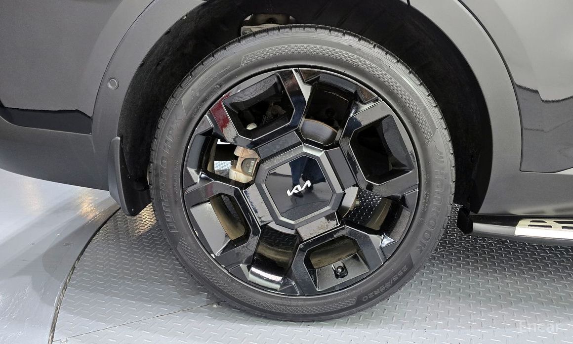 2023 Kia Sorento IV Рестайлинг Gasoline 2.5T 2WD Gravity с пробегом 17 019 км